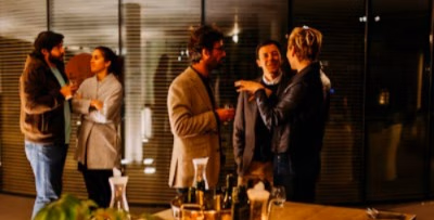 Networking no Mercado Financeiro: Como Construir Relações Profissionais que Geram Oportunidades