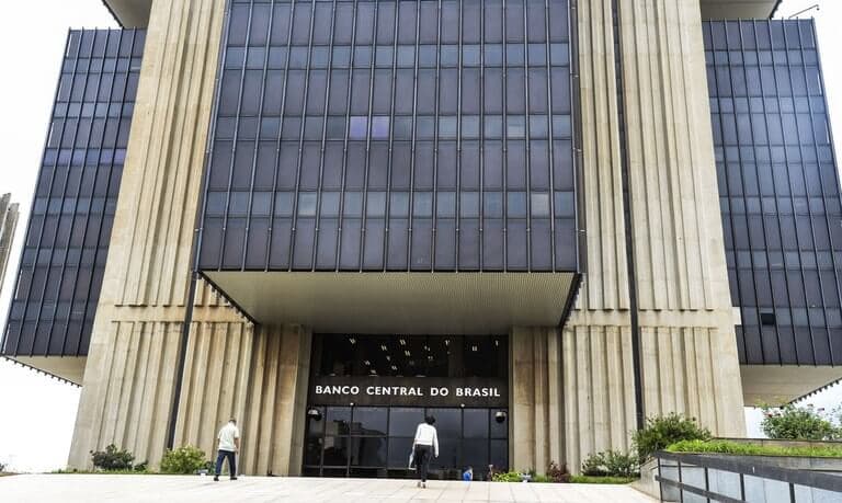 O Bacen é o principal órgão executor que responde ao CMN