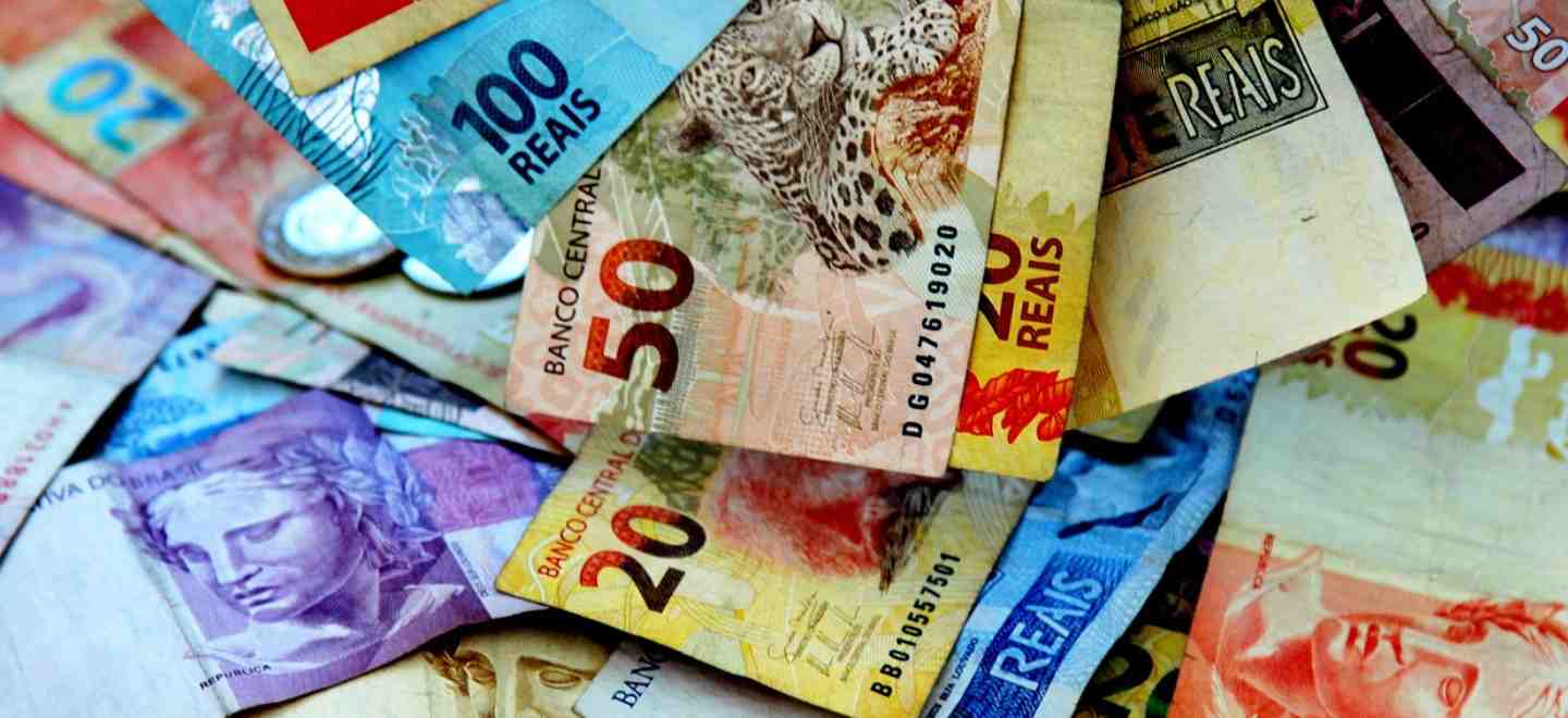 MP reajusta salário mínimo e amplia faixa de isenção de IR